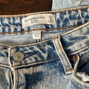 Abercrombie Curve Love denim